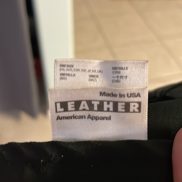 American Apparel leather baseball style cap - Picture 5 of 5